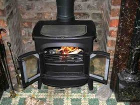 Comment chauffer une maison avec un poele a bois ?