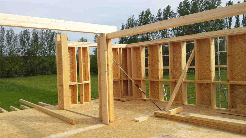 Comment faire une maison en bois?