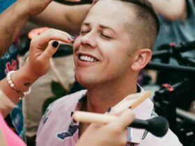 Comment  Empêcher le développement algal dans les abreuvoirs à oiseaux