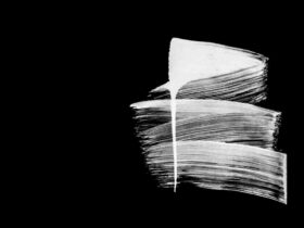 Comment  Accrocher un tableau au mur