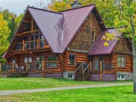 Comment  Construire une maison en rondins de bois