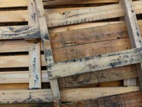 Comment  Nettoyer les palettes en bois
