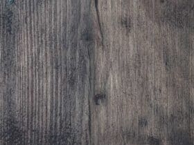 La construction en bois est une alternative moins chère à la construction en béton.