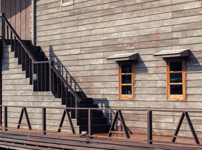 Ravalement écologique : quelles solutions pour les façades en bois ?